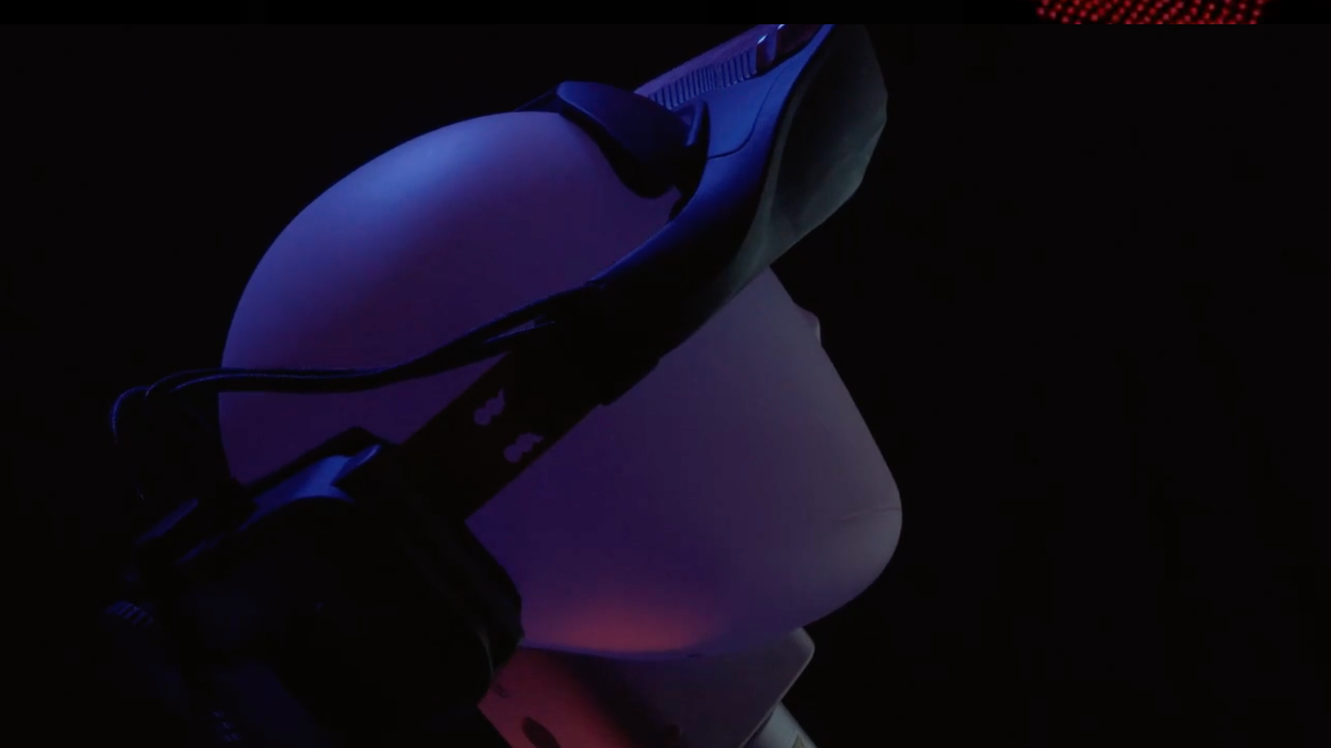 Romanian startup .lumen develops innovative glasses using self-driving technology and haptic guidance.